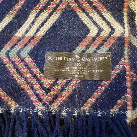 Navy Blue Geometric Pattern Scarf - Picture 2 of 5